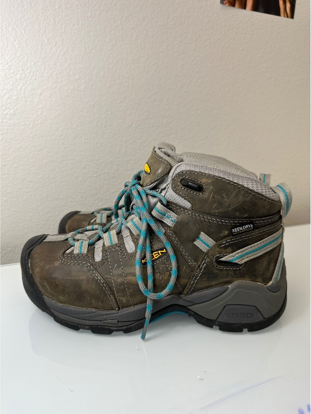 KEEN Detroit XT Women’s 6M Steel Toe Waterproof Work Boots 1020090